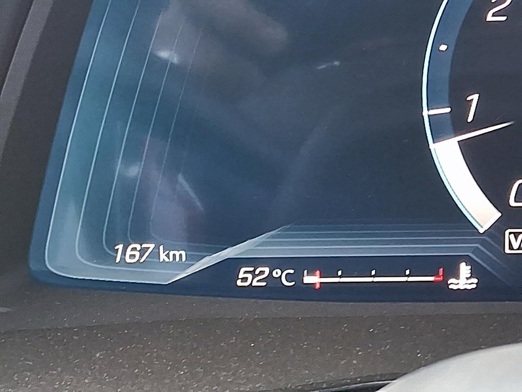 2025 Chevrolet Corvette E-Ray Coupe 2LZ in Stratford, Ontario - 15 - w1024h768px