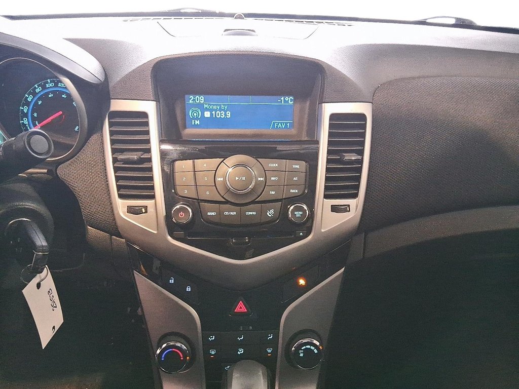2012 Chevrolet Cruze LT Turbo in Stratford, Ontario - 14 - w1024h768px