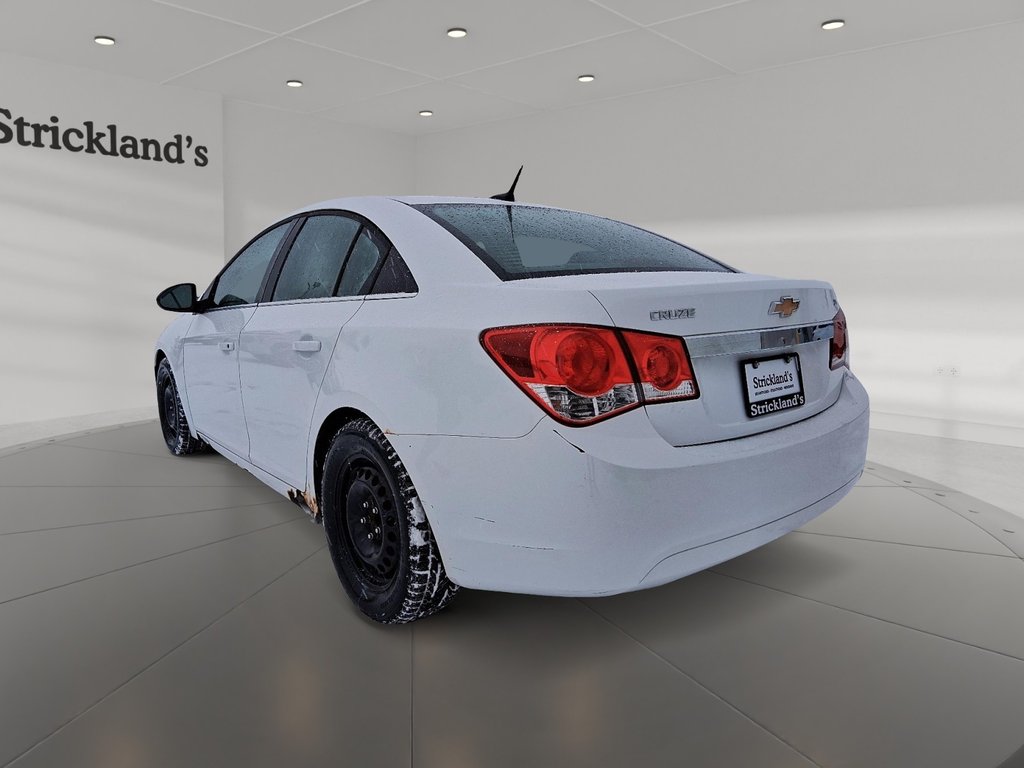 2012 Chevrolet Cruze LT Turbo in Stratford, Ontario - 4 - w1024h768px