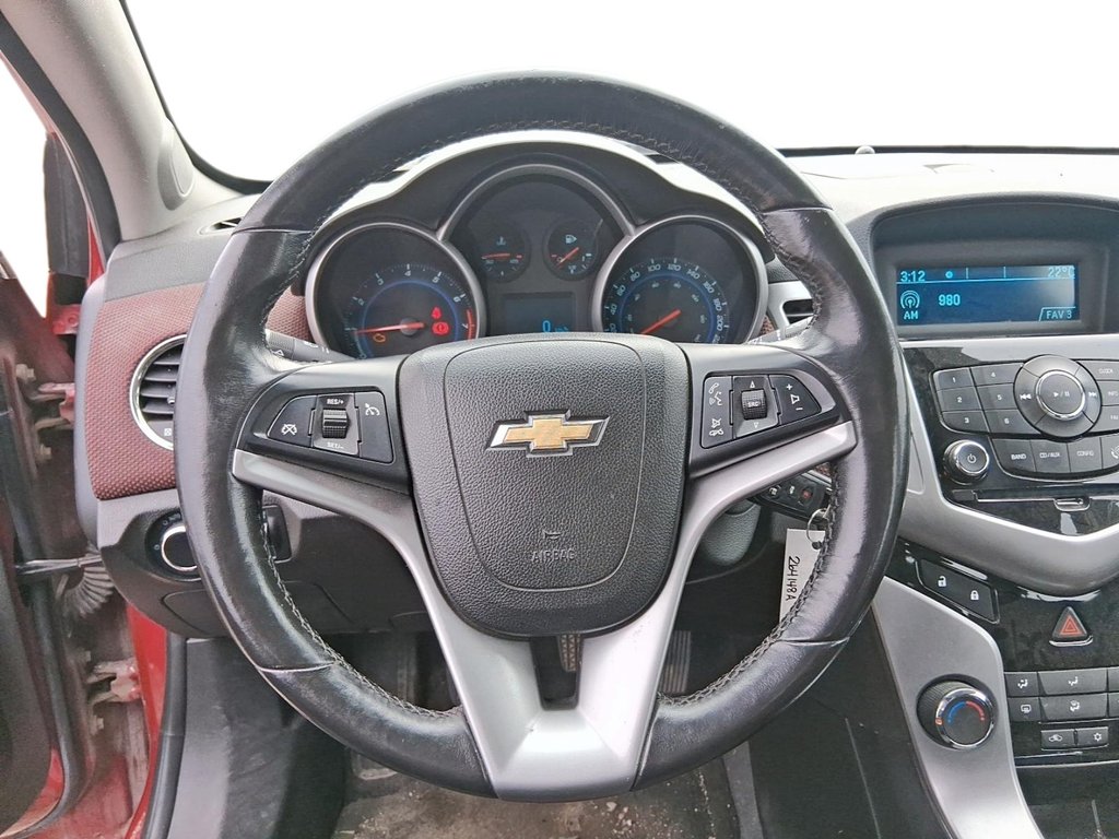 2012 Chevrolet Cruze LT Turbo in Stratford, Ontario - 12 - w1024h768px