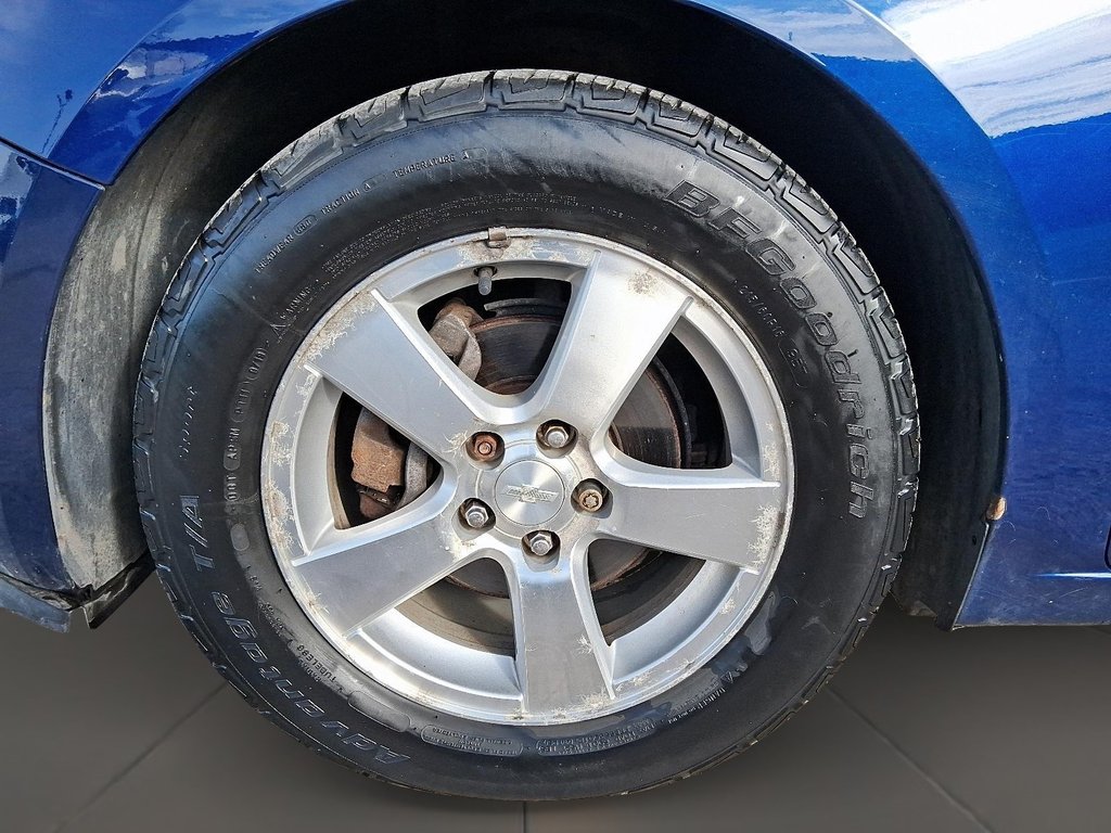 2013 Chevrolet Cruze LT Turbo in Stratford, Ontario - 7 - w1024h768px