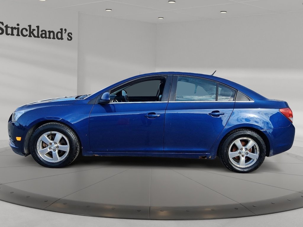 2013 Chevrolet Cruze LT Turbo in Stratford, Ontario - 5 - w1024h768px