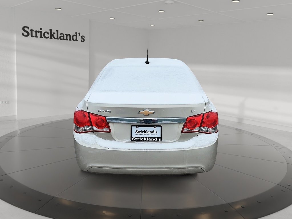 2014 Chevrolet Cruze 1LS in Stratford, Ontario - 3 - w1024h768px