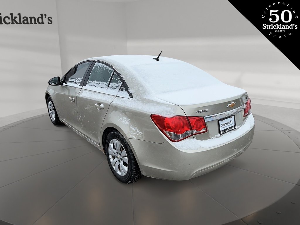 2014  Cruze 1LS in Stratford, Ontario - 4 - w1024h768px