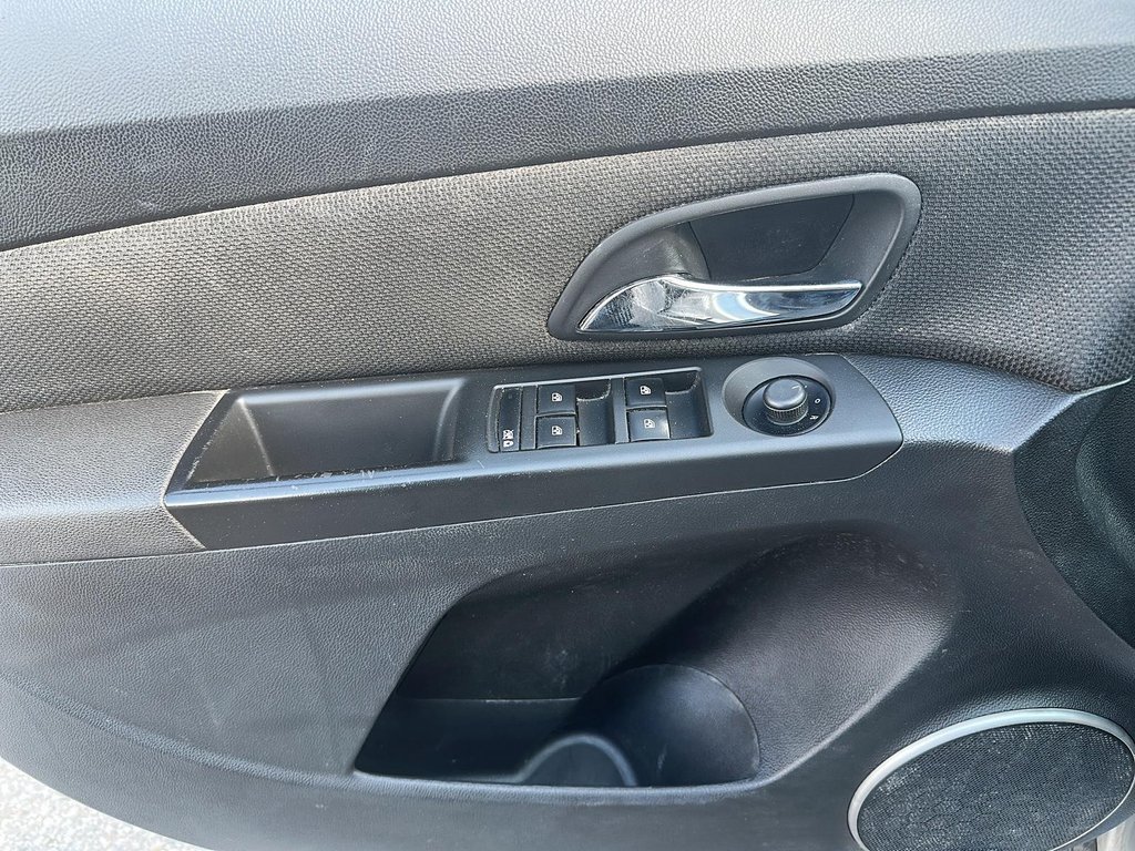 2014 Chevrolet Cruze 1LT in Stratford, Ontario - 9 - w1024h768px