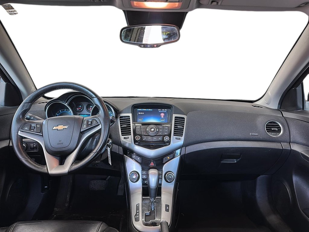 2014 Chevrolet Cruze 2LT in Stratford, Ontario - 9 - w1024h768px