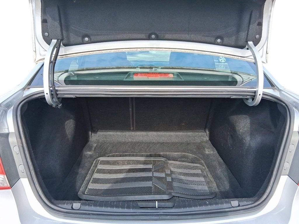 2015 Chevrolet Cruze LS in Stratford, Ontario - 6 - w1024h768px