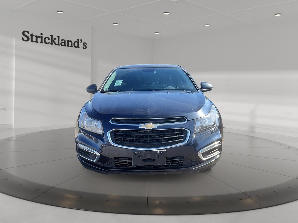 2016  Cruze Limited LT Turbo in Stratford, Ontario - 2 - w1024h768px