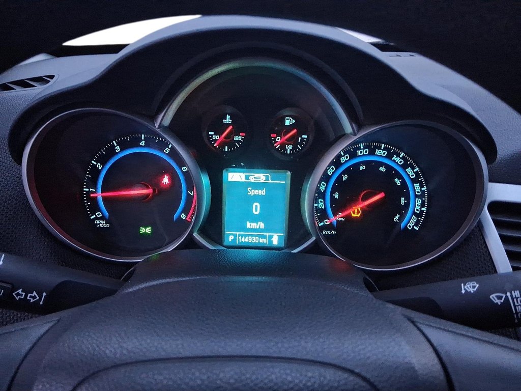 2016 Chevrolet Cruze Limited LT Turbo in Stratford, Ontario - 14 - w1024h768px