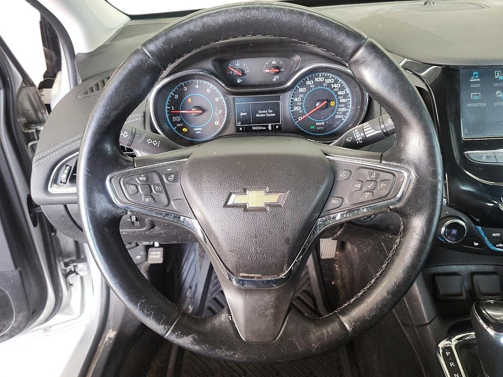 2016 Chevrolet Cruze Premier in Stratford, Ontario - 11 - w1024h768px