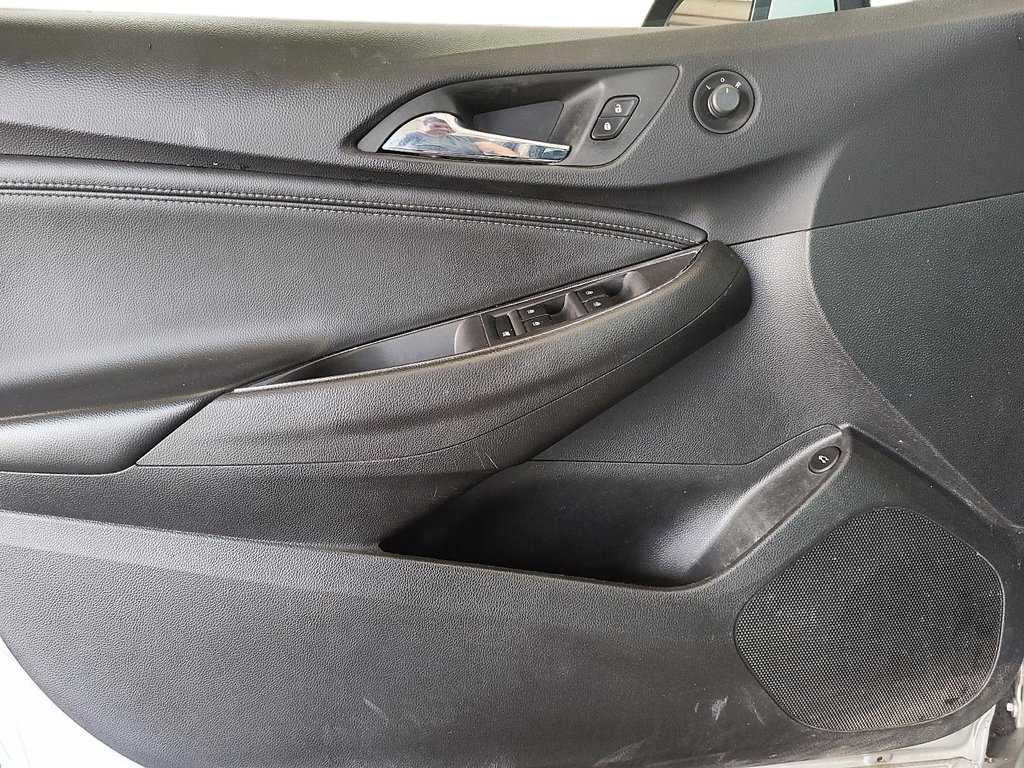 2016 Chevrolet Cruze Premier in Stratford, Ontario - 10 - w1024h768px