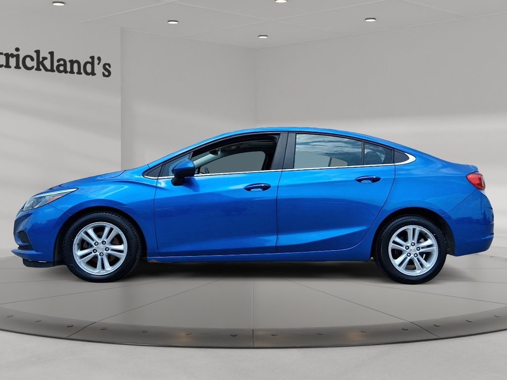 2016 Chevrolet Cruze LT - 6AT in Stratford, Ontario - 5 - w1024h768px