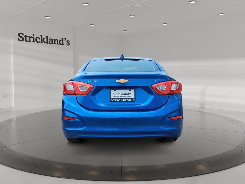 2016 Chevrolet Cruze LT - 6AT in Stratford, Ontario - 3 - w1024h768px