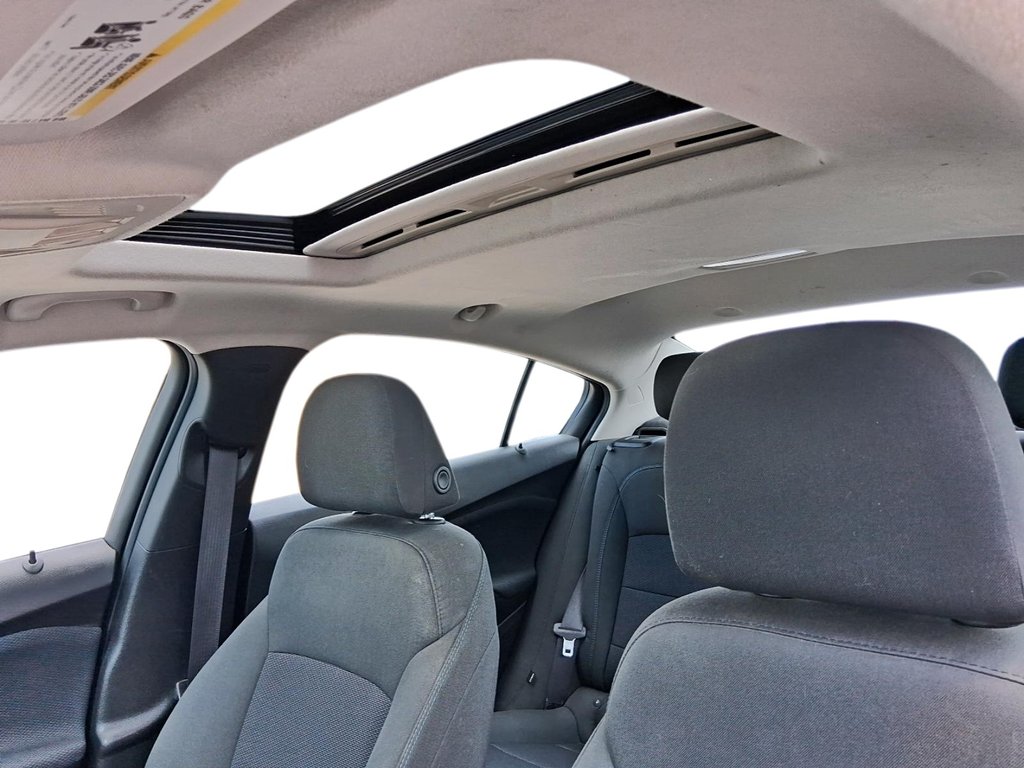 2016 Chevrolet Cruze LT - 6AT in Stratford, Ontario - 17 - w1024h768px