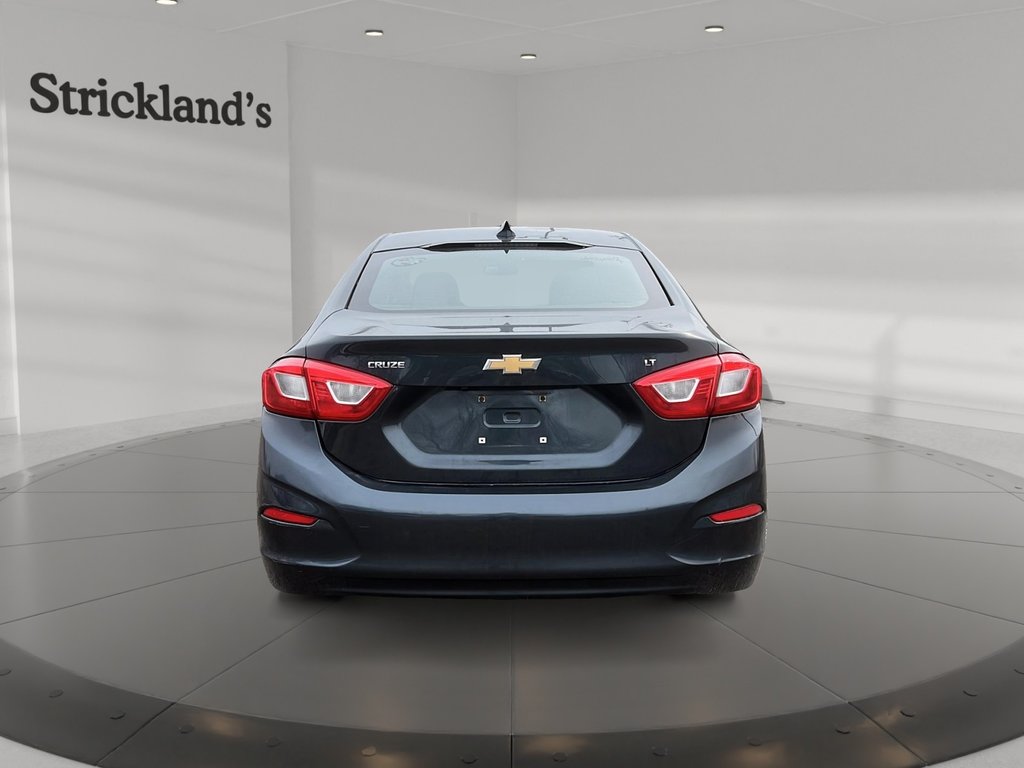 2017  Cruze LT - 6AT in Stratford, Ontario - 3 - w1024h768px