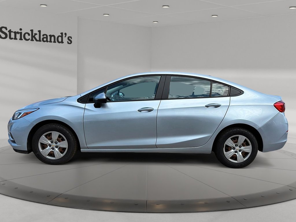 2017  Cruze LS - 6AT in Stratford, Ontario - 5 - w1024h768px