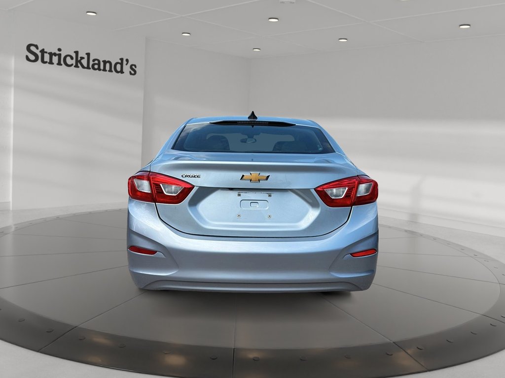 2017  Cruze LS - 6AT in Stratford, Ontario - 3 - w1024h768px