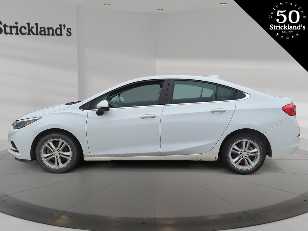 2017  Cruze LT - 6AT in Stratford, Ontario - 3 - w1024h768px