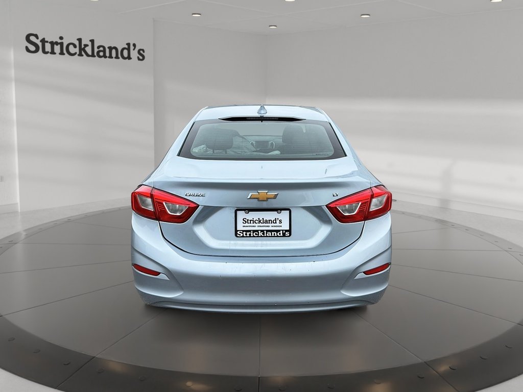 2017 Chevrolet Cruze LT - 6AT in Stratford, Ontario - 3 - w1024h768px