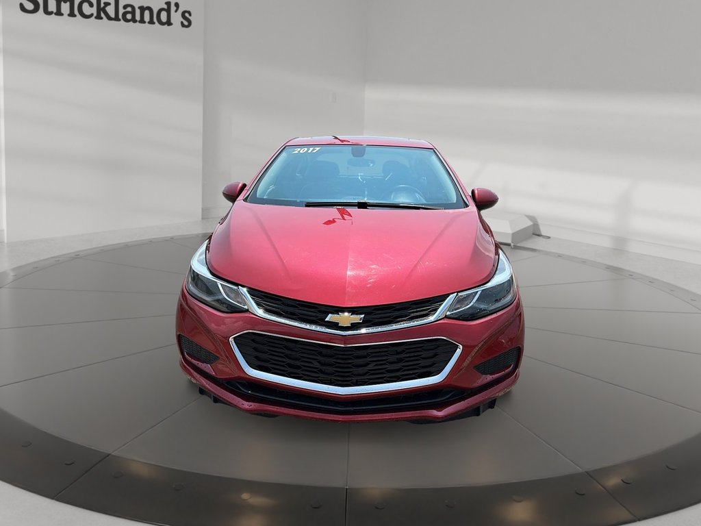 2017 Chevrolet Cruze LT - 6AT in Stratford, Ontario - 2 - w1024h768px