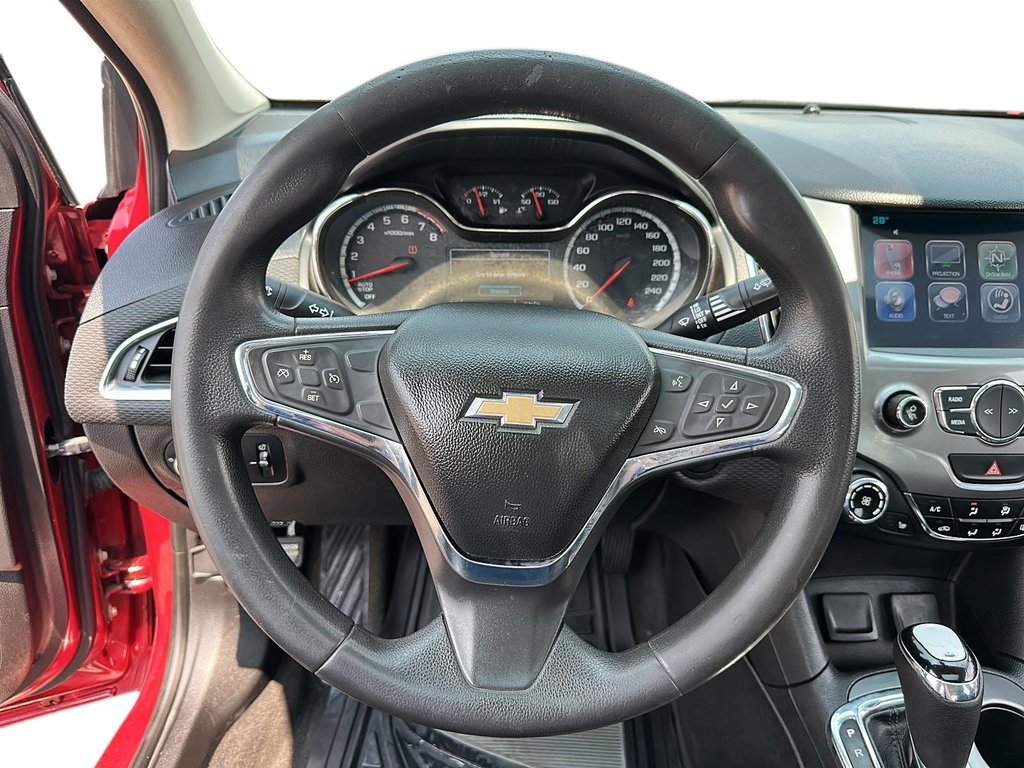 2017 Chevrolet Cruze LT - 6AT in Stratford, Ontario - 11 - w1024h768px