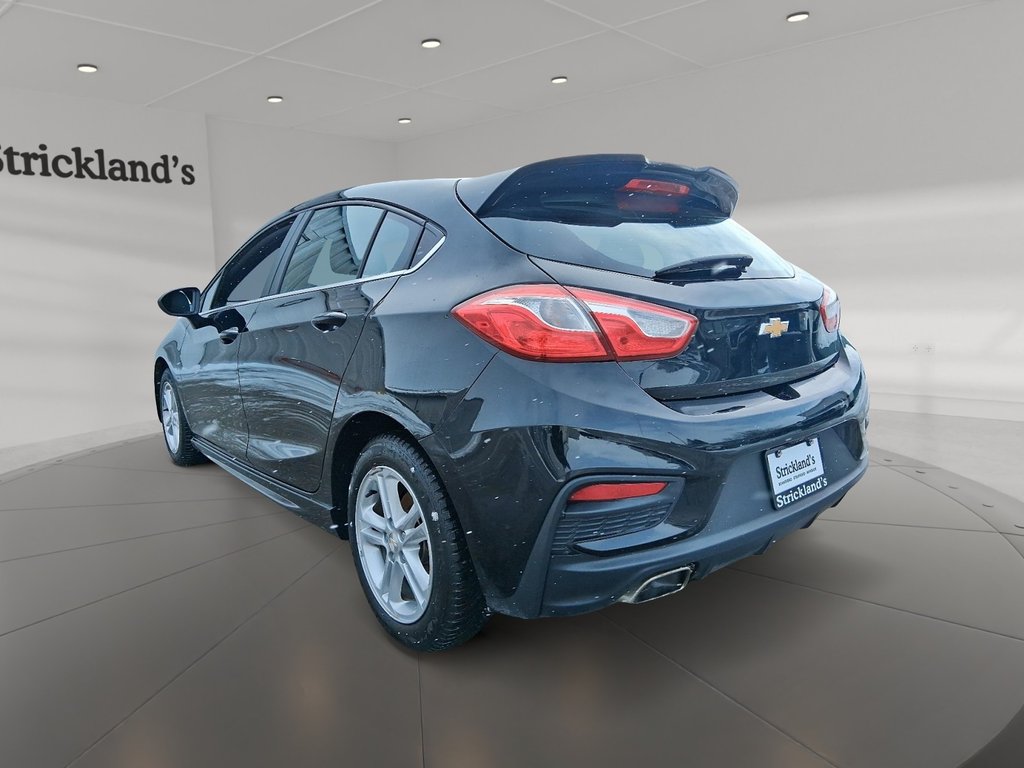 2017 Chevrolet Cruze LT - 6MT in Stratford, Ontario - 4 - w1024h768px