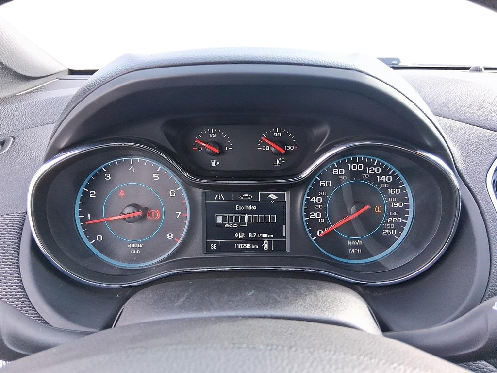 2017 Chevrolet Cruze LT - 6MT in Stratford, Ontario - 14 - w1024h768px