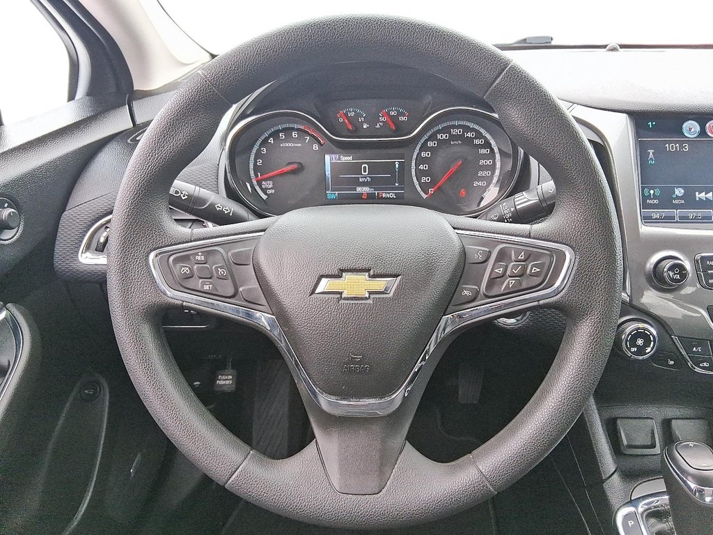 2017 Chevrolet Cruze LT - 6AT in Stratford, Ontario - 12 - w1024h768px