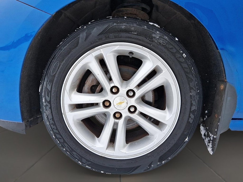 2017 Chevrolet Cruze LT - 6AT in Stratford, Ontario - 7 - w1024h768px