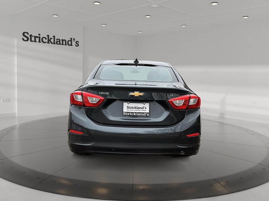 2018  Cruze LT - 6AT in Stratford, Ontario - 3 - w1024h768px