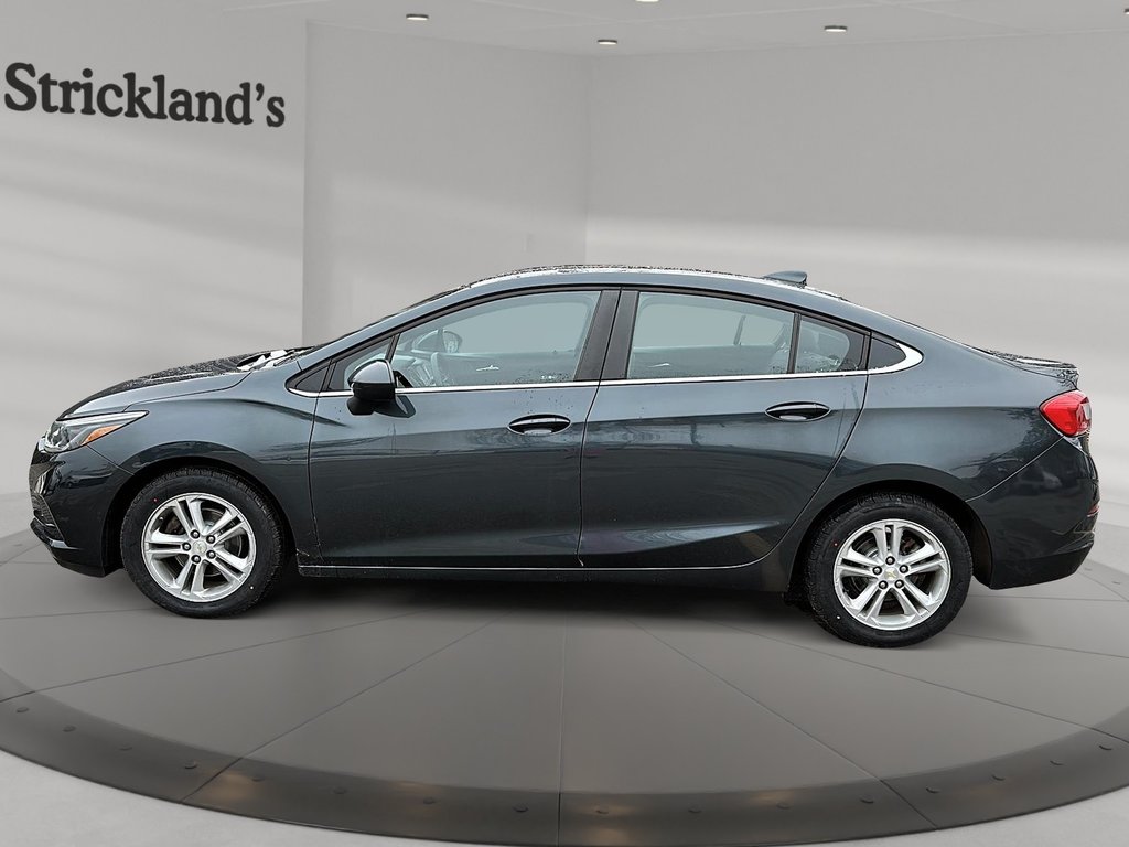 2018  Cruze LT - 6AT in Stratford, Ontario - 5 - w1024h768px