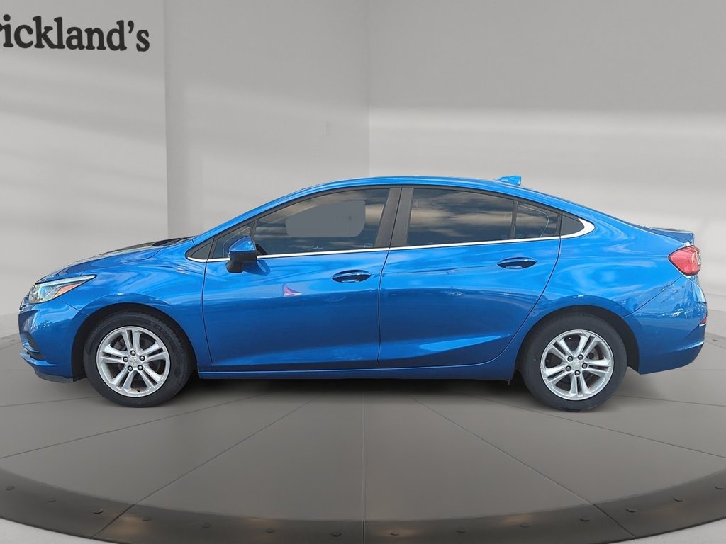 2018 Chevrolet Cruze LT - 6AT in Stratford, Ontario - 5 - w1024h768px