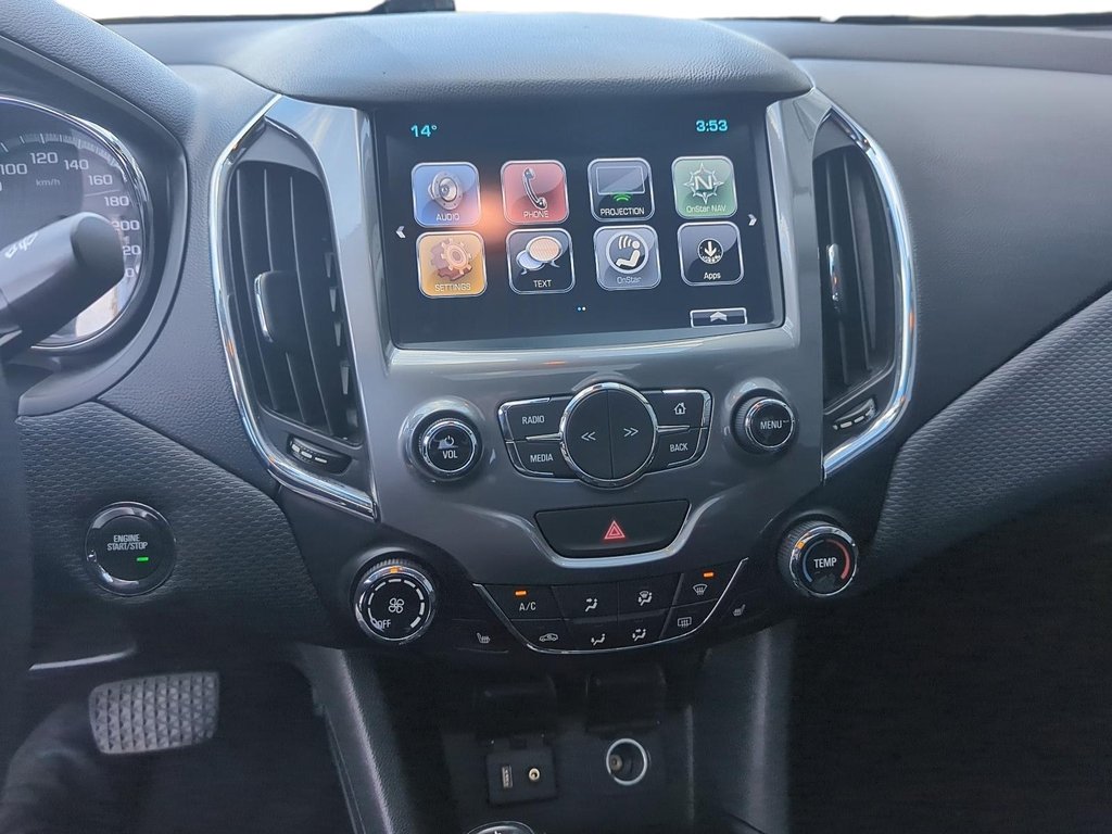 2018 Chevrolet Cruze LT - 6AT in Stratford, Ontario - 14 - w1024h768px