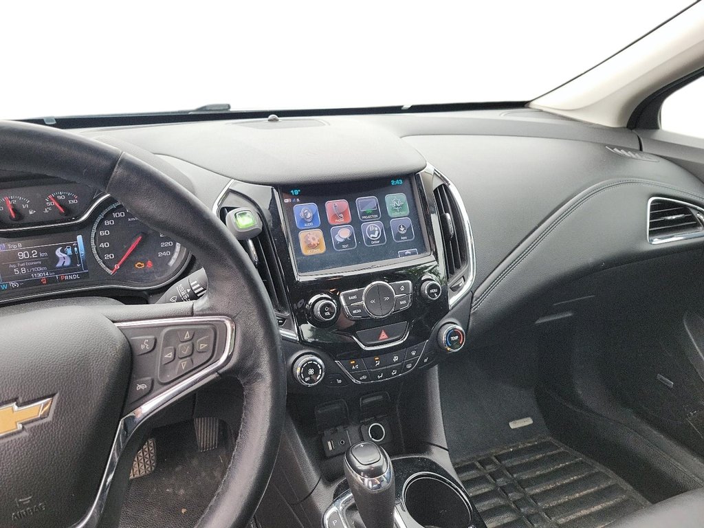 2018 Chevrolet Cruze LT - 6AT Diesel in Stratford, Ontario - 12 - w1024h768px