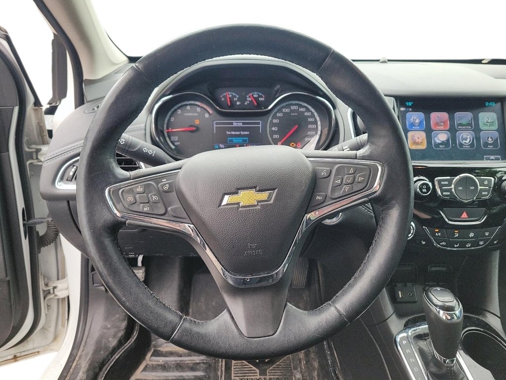 2018 Chevrolet Cruze LT - 6AT Diesel in Stratford, Ontario - 10 - w1024h768px
