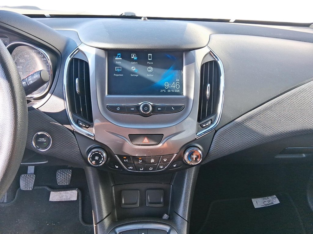 2018 Chevrolet Cruze LT - 6MT in Stratford, Ontario - 14 - w1024h768px