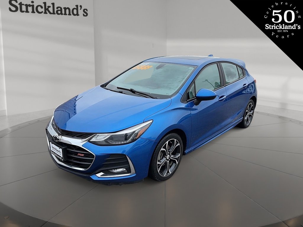 2019  Cruze Hatchback LT - 6AT in Stratford, Ontario - 1 - w1024h768px