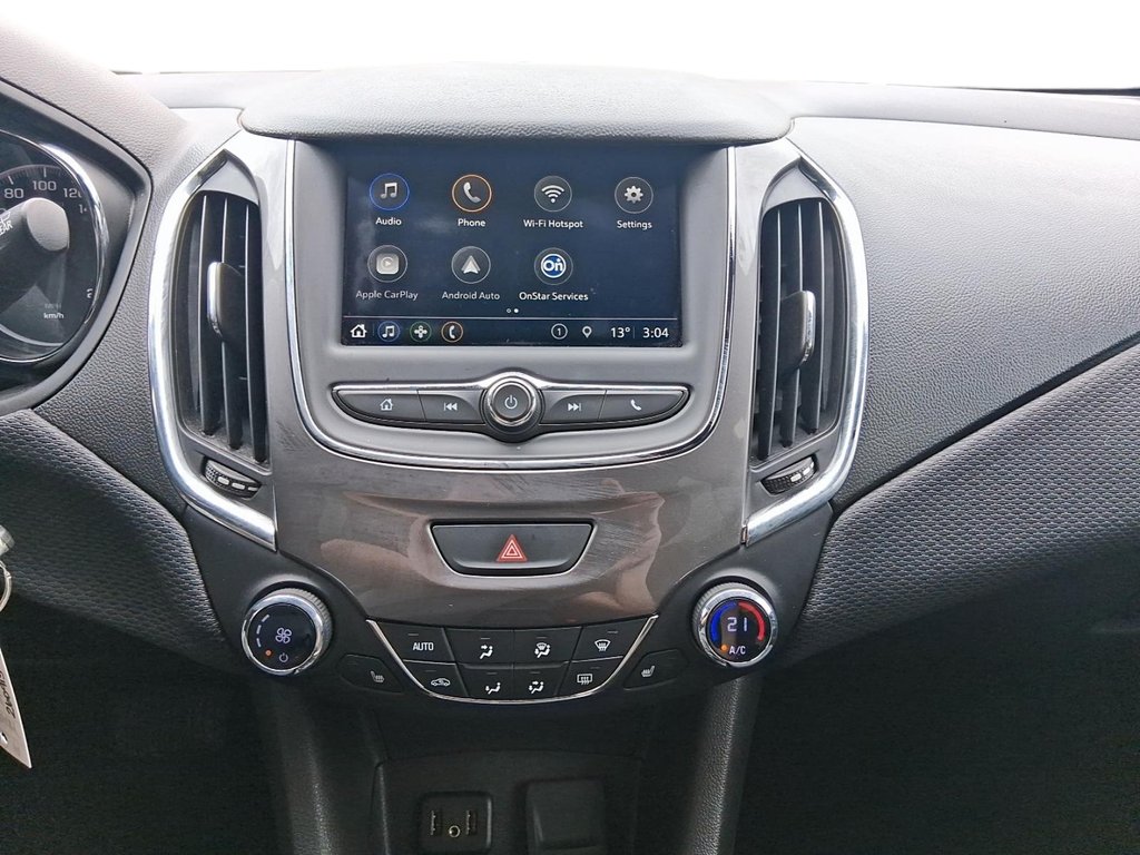 2019 Chevrolet Cruze Hatchback LT - 6AT in Stratford, Ontario - 16 - w1024h768px