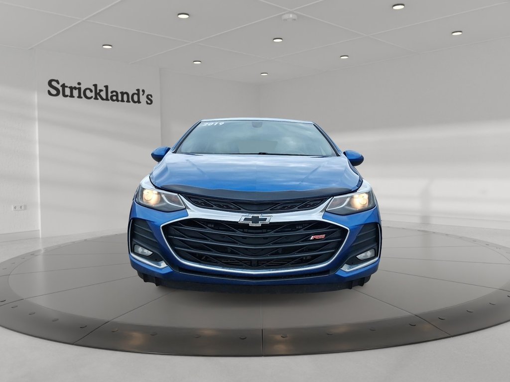2019 Chevrolet Cruze Hatchback LT - 6AT in Stratford, Ontario - 2 - w1024h768px