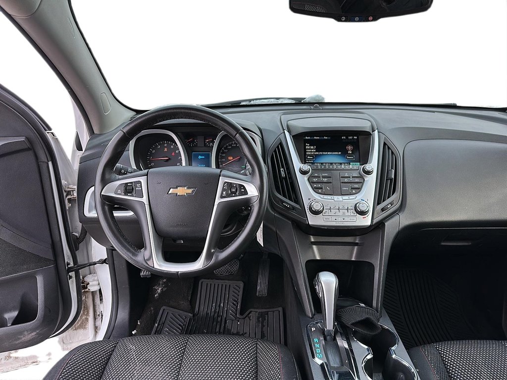 2013 Chevrolet Equinox 1LT AWD 1SB in Stratford, Ontario - 9 - w1024h768px