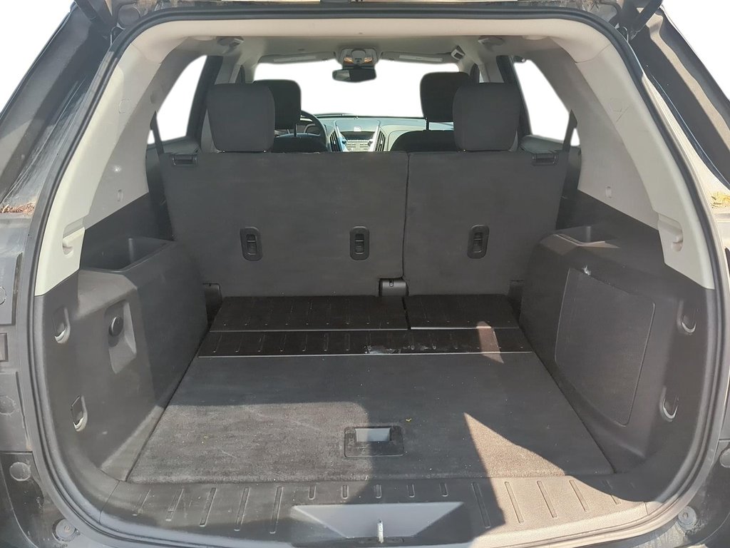 2013 Chevrolet Equinox LS FWD 1SA in Stratford, Ontario - 6 - w1024h768px