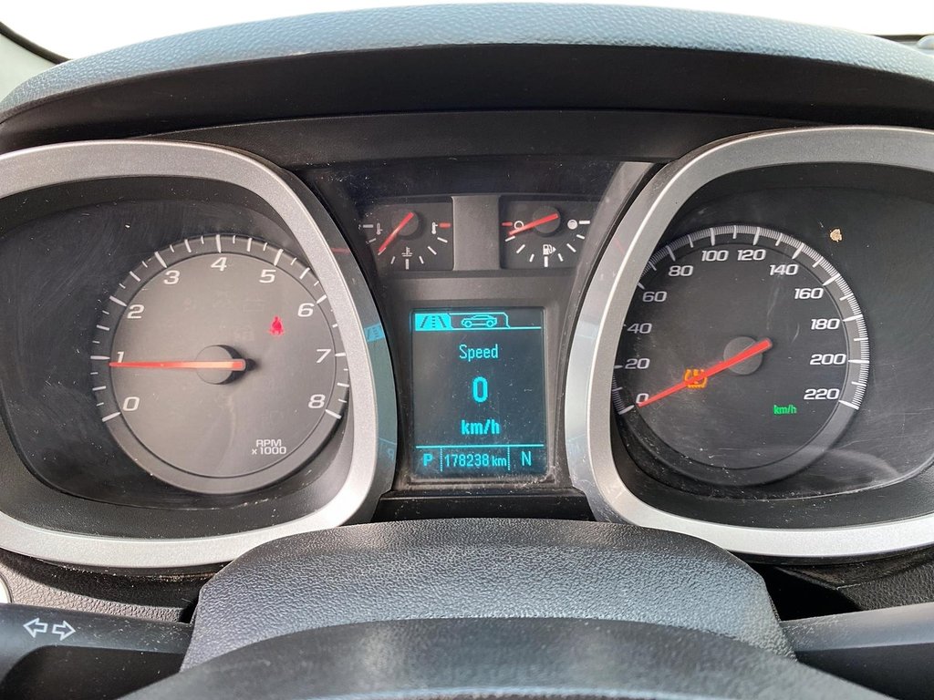 2014 Chevrolet Equinox LS FWD in Stratford, Ontario - 13 - w1024h768px