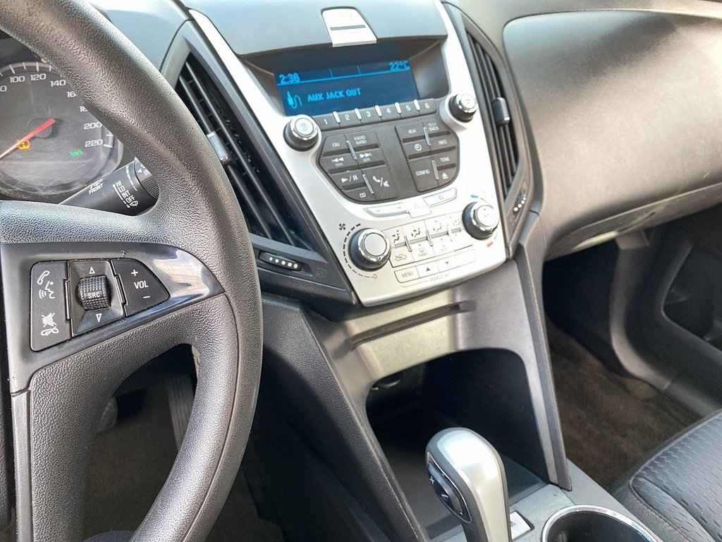 2014 Chevrolet Equinox LS FWD in Stratford, Ontario - 14 - w1024h768px