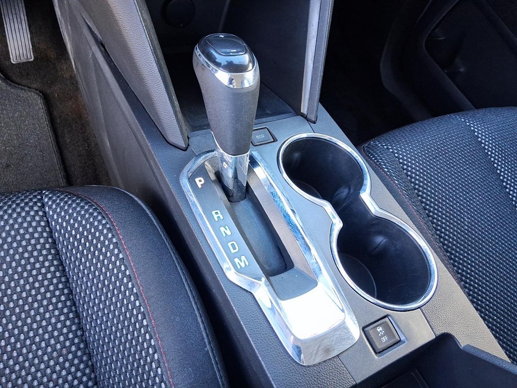 2016 Chevrolet Equinox AWD LS in Stratford, Ontario - 16 - w1024h768px