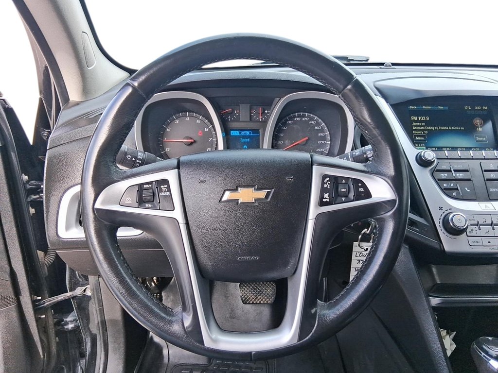 2017 Chevrolet Equinox AWD Premier in Stratford, Ontario - 12 - w1024h768px