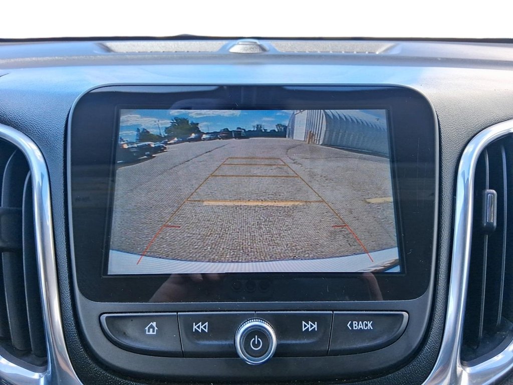 2018 Chevrolet Equinox AWD Premier in Stratford, Ontario - 17 - w1024h768px