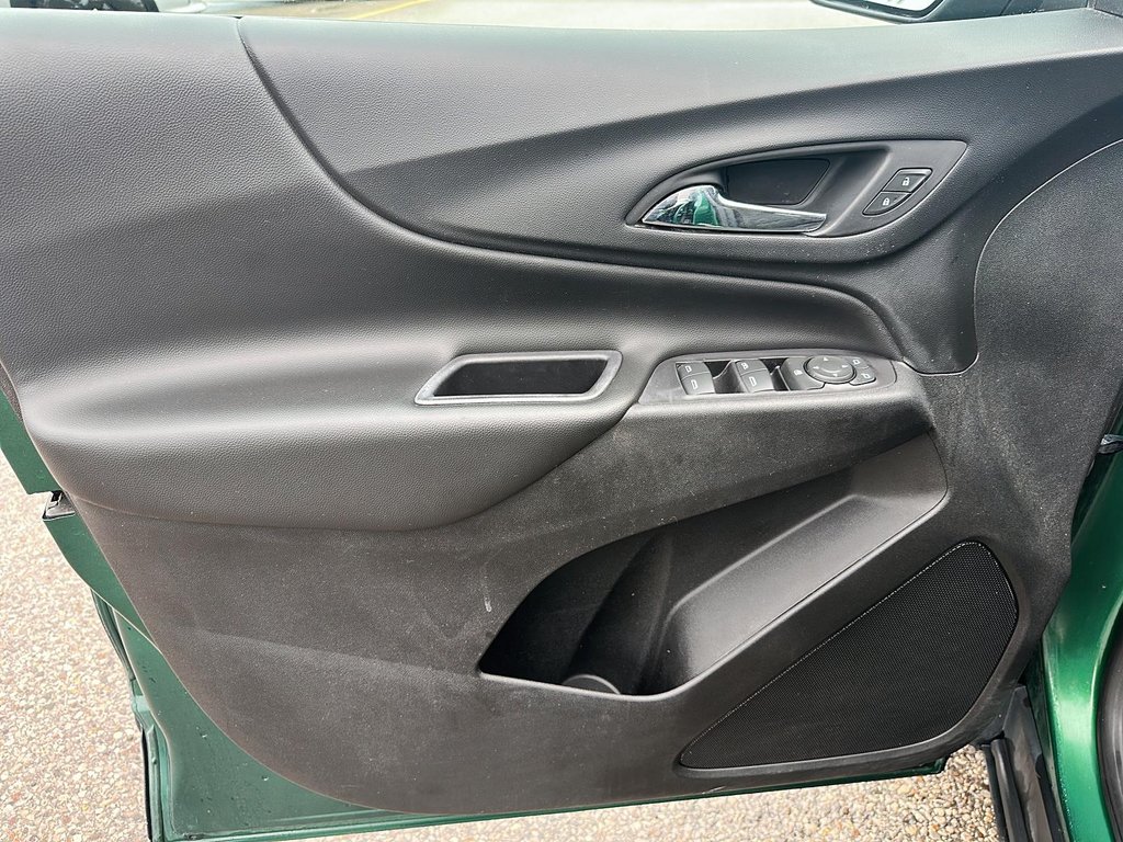 2019 Chevrolet Equinox AWD LT 1.5t in Stratford, Ontario - 10 - w1024h768px