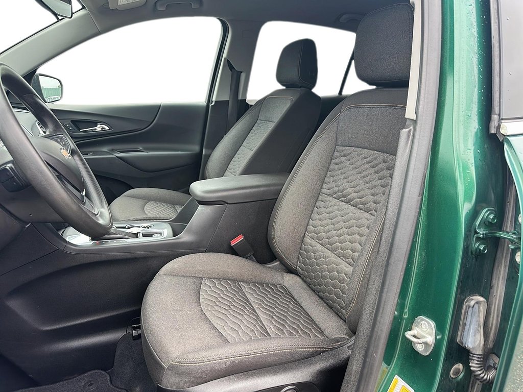 2019 Chevrolet Equinox AWD LT 1.5t in Stratford, Ontario - 8 - w1024h768px