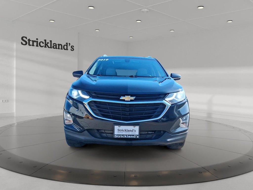 2019 Chevrolet Equinox FWD LT (1lt) in Stratford, Ontario - 2 - w1024h768px