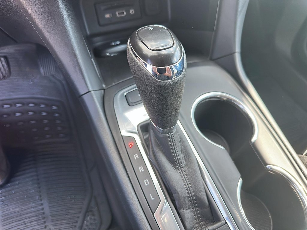 2020 Chevrolet Equinox AWD LT 2.0T in Stratford, Ontario - 13 - w1024h768px